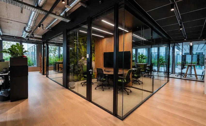Infosys – Circle Flughafen Zürich – Referenzprojekt GlassPro